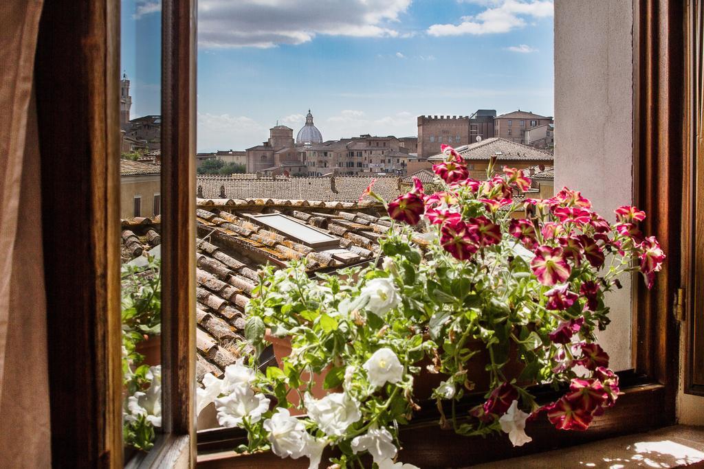A Casa Mastacchi Bed & Breakfast Siena Bagian luar foto