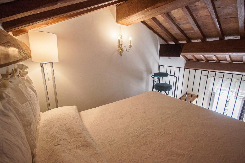 A Casa Mastacchi Bed & Breakfast Siena Bagian luar foto
