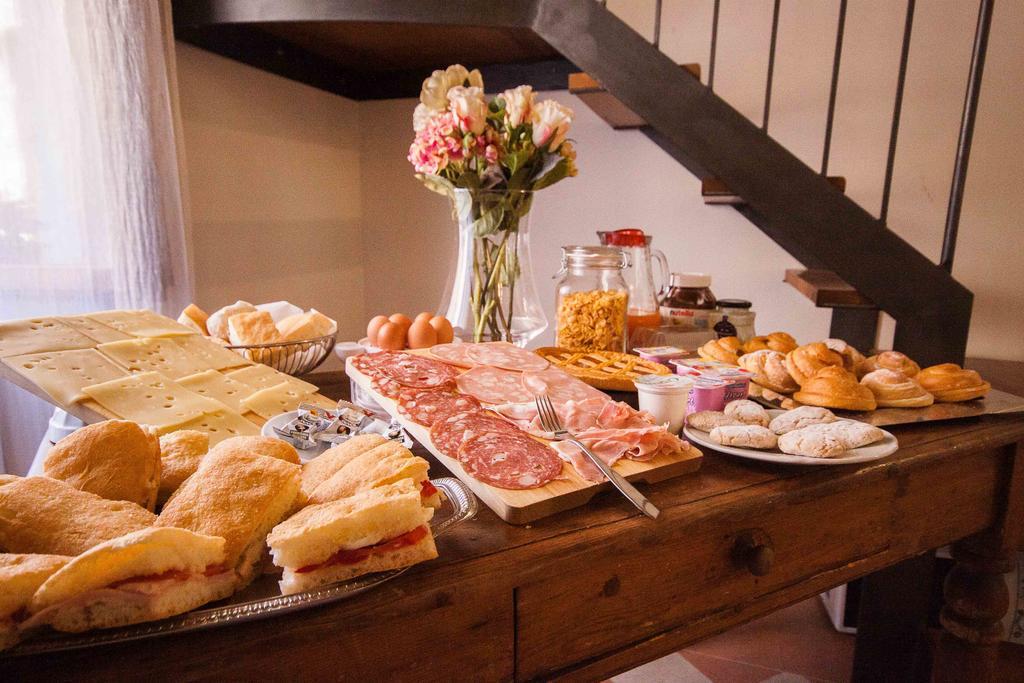 A Casa Mastacchi Bed & Breakfast Siena Bagian luar foto
