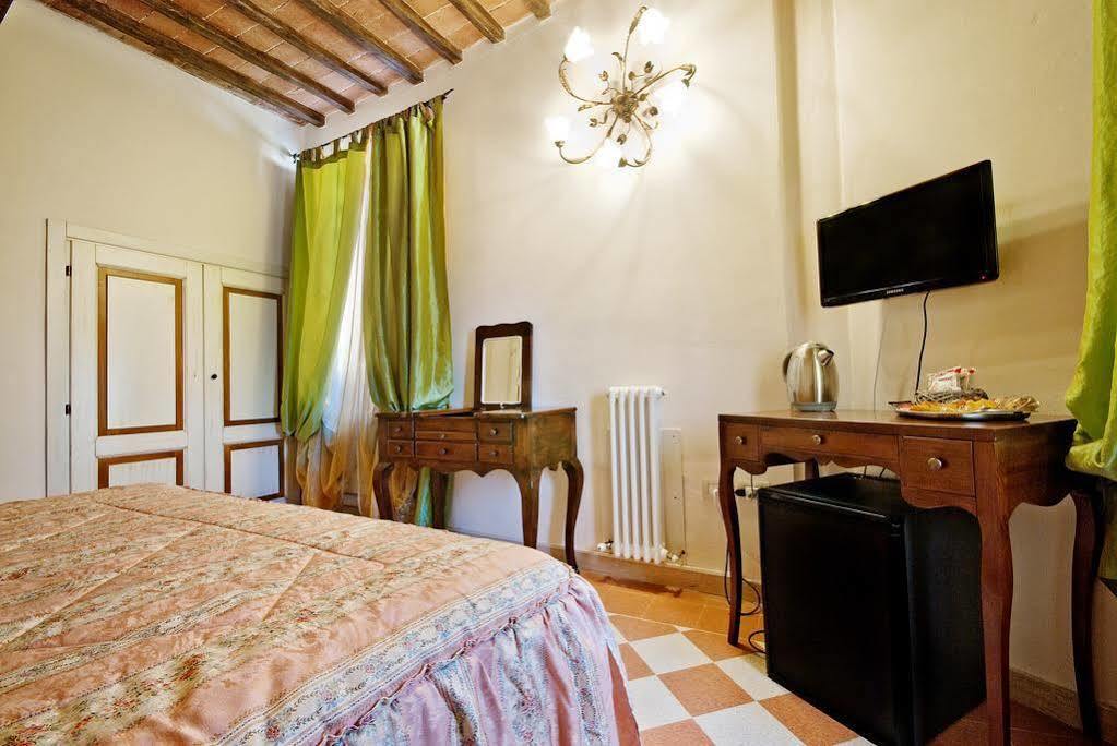 A Casa Mastacchi Bed & Breakfast Siena Bagian luar foto
