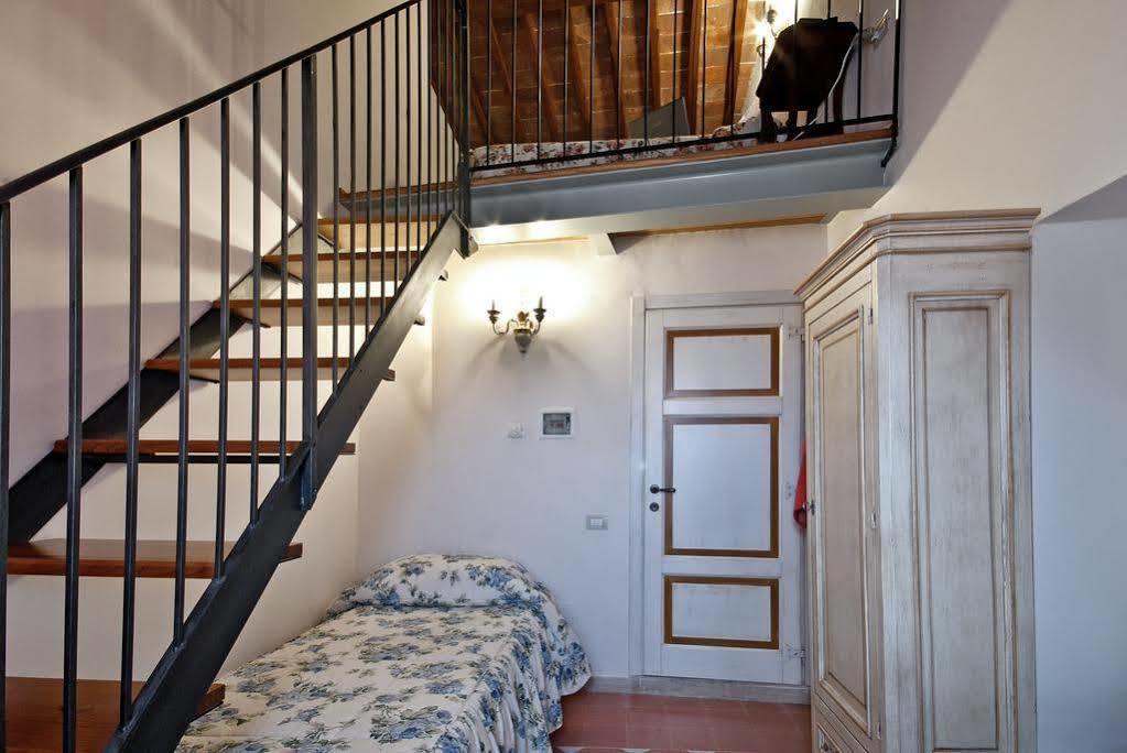 A Casa Mastacchi Bed & Breakfast Siena Bagian luar foto