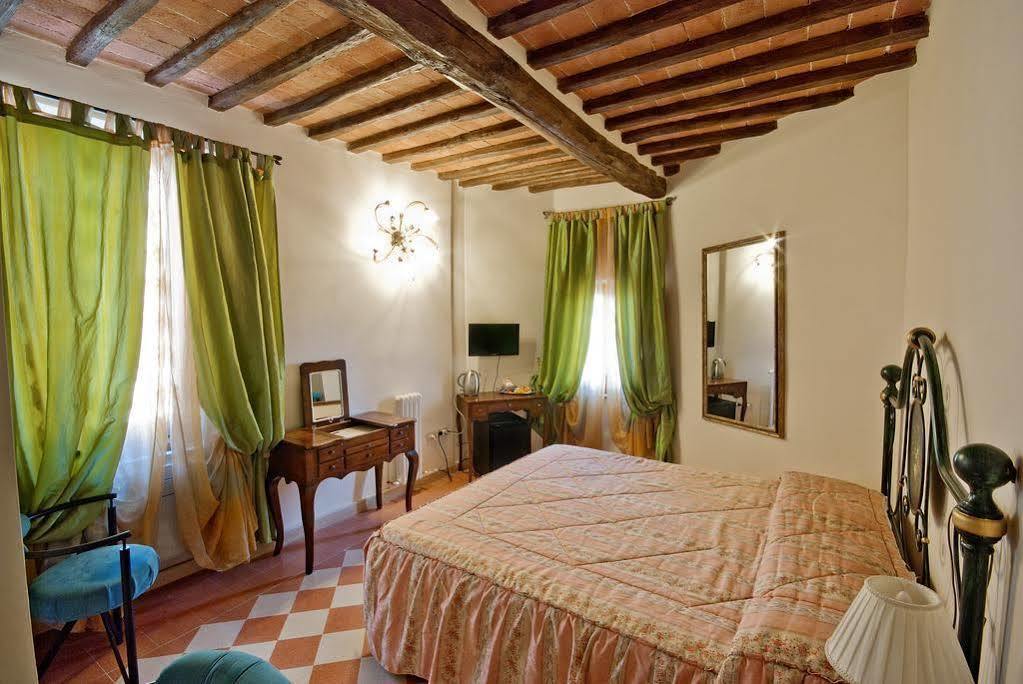 A Casa Mastacchi Bed & Breakfast Siena Bagian luar foto